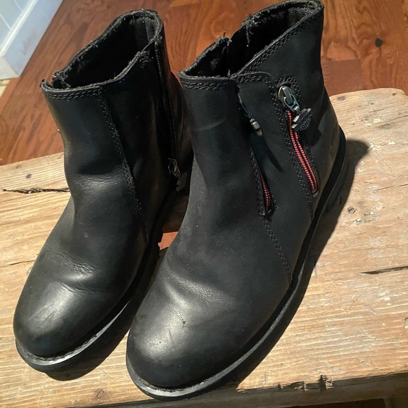 Boots - Picture 1 of 4